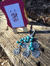 Load image into Gallery viewer, Keychain - 5 Names Custom + turquoise bundle