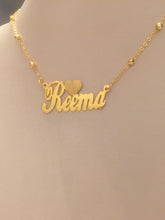 Load image into Gallery viewer, Name Necklace - Sandy heart
