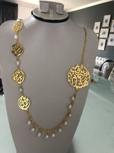 Load image into Gallery viewer, Family Necklace - pearl + 6 names