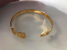 Load image into Gallery viewer, Customized - Bracelet + sandy Couple Names