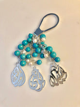 Load image into Gallery viewer, Keychain - 3 Names Custom Oval + turquoise