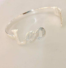 Load image into Gallery viewer, Customized - Bracelet + sandy Couple Names