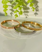 Load image into Gallery viewer, Stainless steel- 3 colors bangles small size

