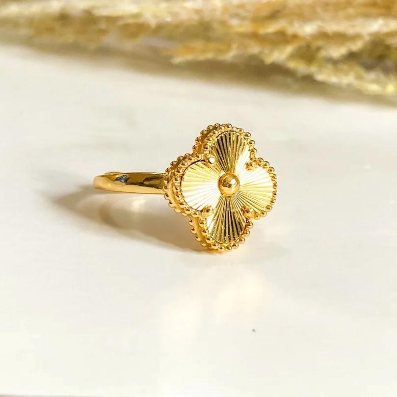 Stainless steel- one flower ring
