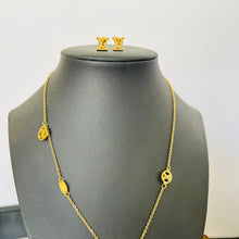 Load image into Gallery viewer, Sets - 2 pieces necklace and earrings simple new
