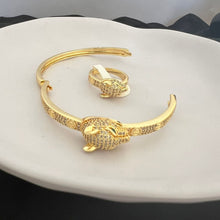 Load image into Gallery viewer, Sets - 2 pieces bracelet and ring size 7/8/9 trend zircon stones
