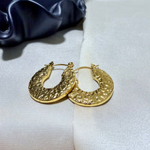 Load image into Gallery viewer, Stainless steel- Earrings gold wide hoop
