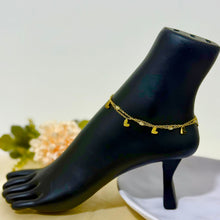 Load image into Gallery viewer, Anklet - stainless steel small gold hearts
