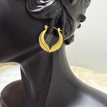 Load image into Gallery viewer, Stainless steel- Earrings gold wings
