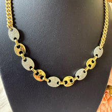 Load image into Gallery viewer, Necklace - Gold chain circles with stones circles
