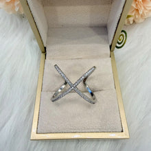 Load image into Gallery viewer, Ring - Silver free size zircon twisted shape
