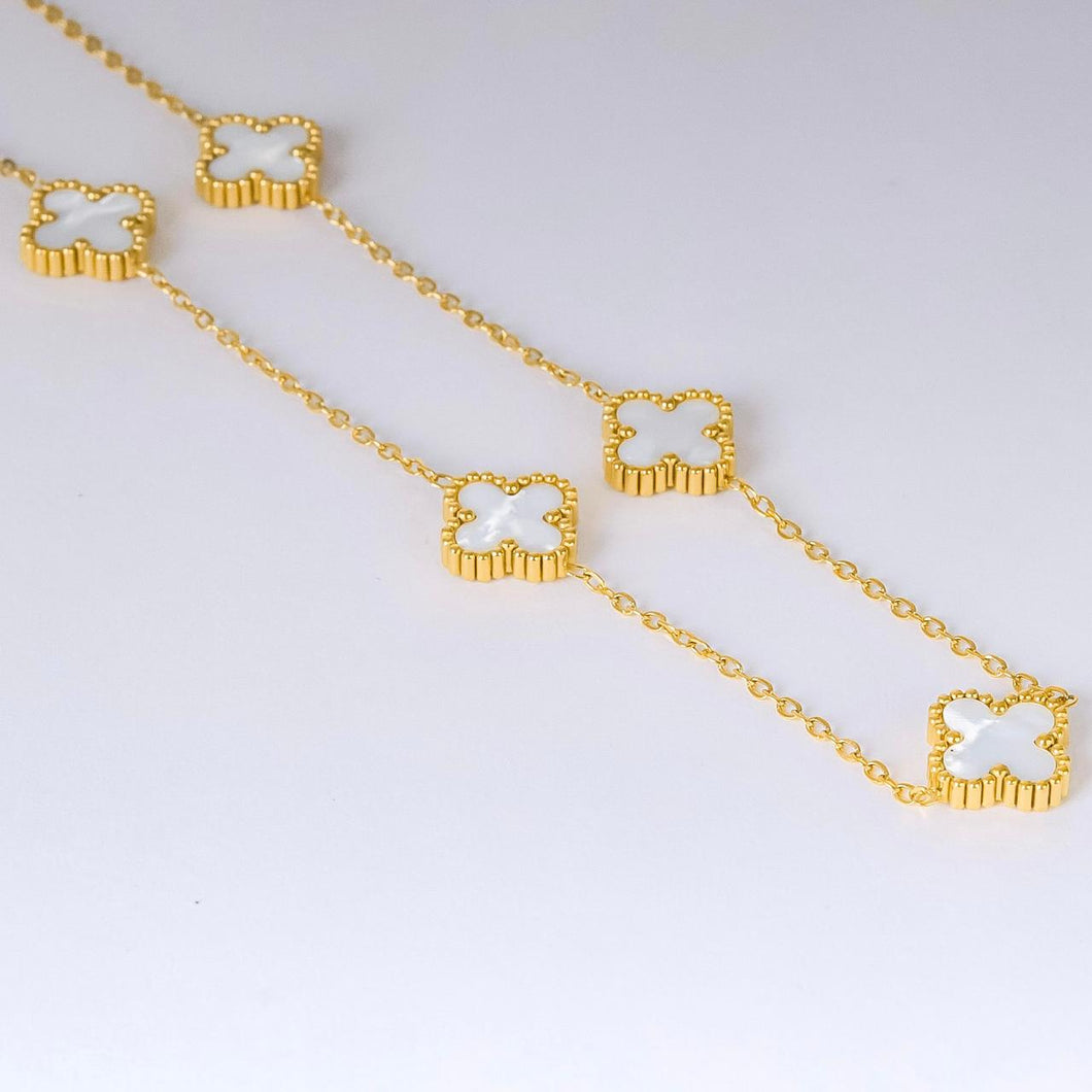 Necklace - Stainless steel 5 white clovers