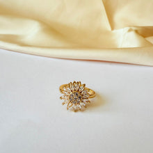 Load image into Gallery viewer, Ring - Gold-plated ring free size zircon flower
