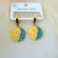 Load image into Gallery viewer, Stainless steel- Earrings circle green and blue
