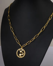 Load image into Gallery viewer, Necklace - Gold chain with gold cat and zircon circle
