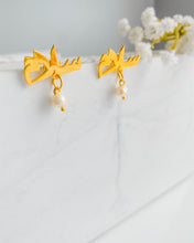 Load image into Gallery viewer, Earring - salam + pearl
