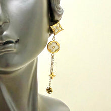 Load image into Gallery viewer, Stainless steel- Earrings long chain clover white
