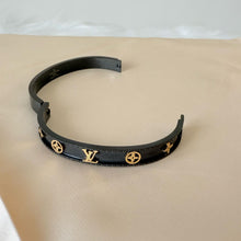 Load image into Gallery viewer, Bracelet- stainless steel gold letters black bangle

