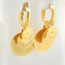 Load image into Gallery viewer, arring - Gold circle coins pendants
