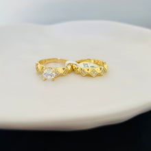 Load image into Gallery viewer, Ring size 7/9 - Gold two rings new shape with zircon
