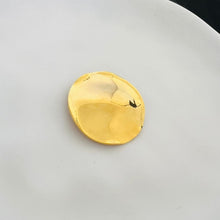 Load image into Gallery viewer, Brooch - Stainless steel gold circle
