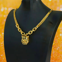 Load image into Gallery viewer, Necklace - Gold chain big tiger head
