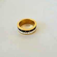 Load image into Gallery viewer, Ring - Stainless steel ring size 7/8/9 luxury trend shape
