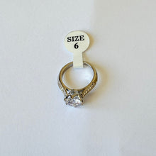 Load image into Gallery viewer, Ring size 6/7/8 - Silver with big zircon stone
