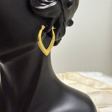 Load image into Gallery viewer, Stainless steel- Earrings gold oval
