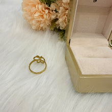 Load image into Gallery viewer, Ring - Stainless steel free size ring Cut-out butterfly shape
