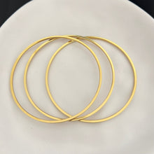 Load image into Gallery viewer, Stainless steel- 3 thin gold bangles two sizes

