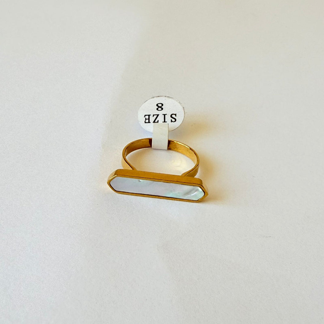 Ring size 7/8/9 - Gold-plated geometric shape