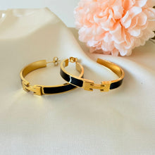 Load image into Gallery viewer, Stainless steel- Earrings open circle black
