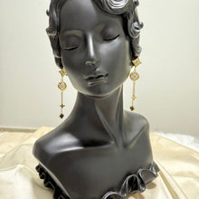 Load image into Gallery viewer, Stainless steel- Earrings long chain clover white

