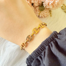 Load image into Gallery viewer, Bracelet - Stainless steel gold luxury chain bracelet
