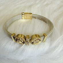 Load image into Gallery viewer, Bracelet - Simple silver bracelet with pendants
