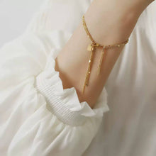 Load image into Gallery viewer, Bracelet - Stainless steel simple chain bracelet with shiny dots
