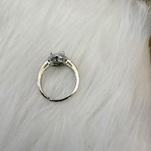 Load image into Gallery viewer, Ring - Silver free size zircon pear shape
