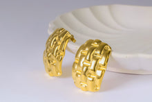 Load image into Gallery viewer, Earrings - Stainless steel gold trend shape
