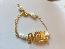 Load image into Gallery viewer, Customized - Bracelet + butterfly name
