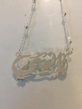 Load image into Gallery viewer, Name Necklace - Sandy heart
