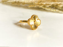 Load image into Gallery viewer, Stainless steel- one flower ring free size
