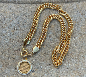 Necklace - chain with ayat elkorsy in circle